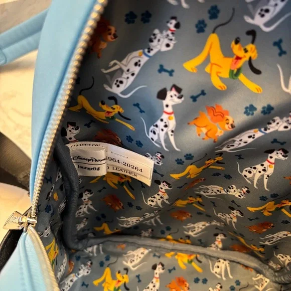NWOT Disney Parks Exclusive 2018 Retired Disney Dogs Loungefly Backpack - Picture 5 of 9
